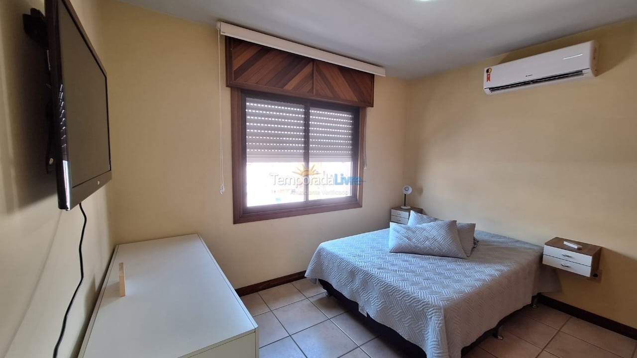 Apartamento para aluguel de temporada em Capão da Canoa (Centro)