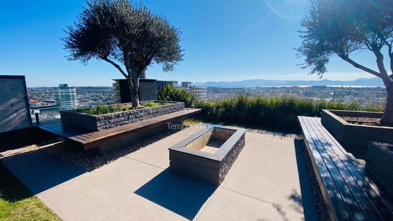 Apartamento para aluguel de temporada em Capão da Canoa (Navegantes)