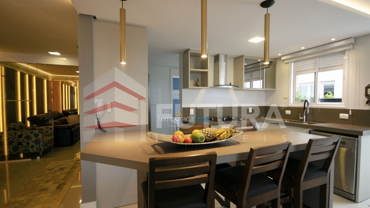 Apartamento para aluguel de temporada em Bombinhas (Praia de Bombas)