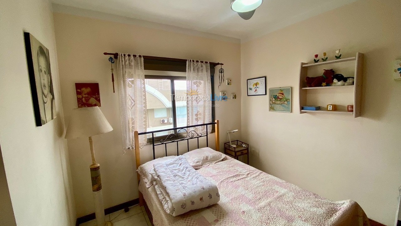 Apartamento para aluguel de temporada em Capão da Canoa (Navegantes)