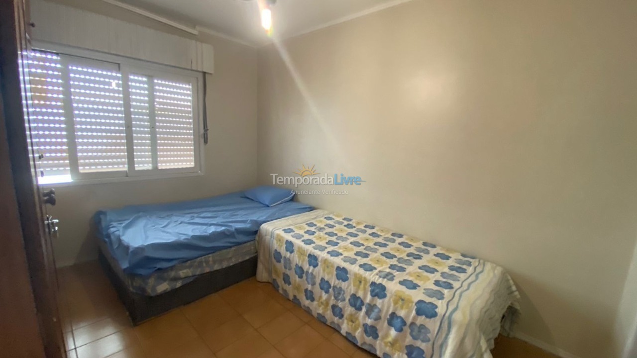 Apartamento para aluguel de temporada em Capão da Canoa (Centro)