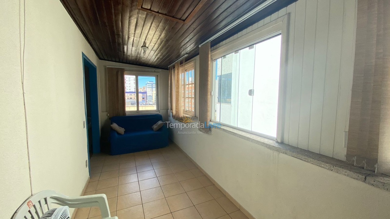 Apartamento para aluguel de temporada em Capão da Canoa (Centro)