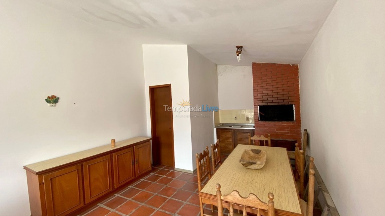 Apartamento para aluguel de temporada em Capão da Canoa (Centro)