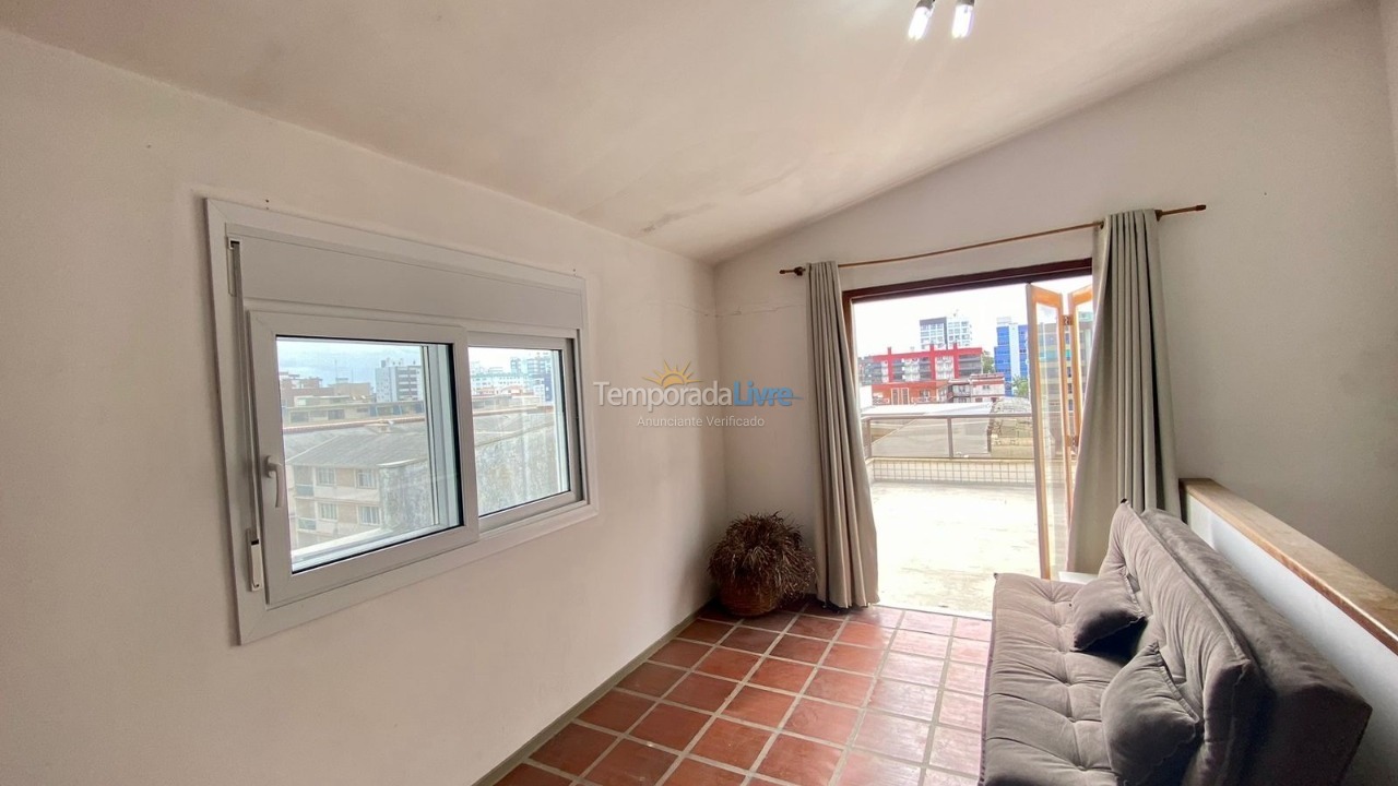 Apartamento para aluguel de temporada em Capão da Canoa (Centro)