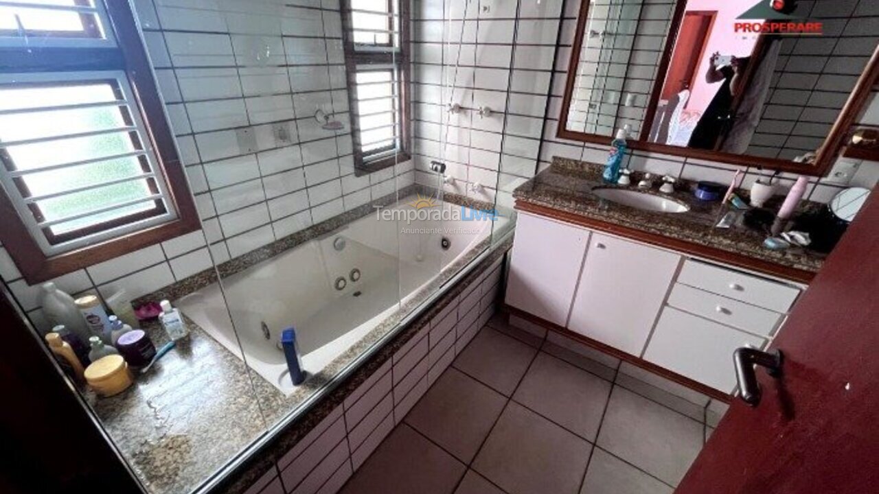 Casa para aluguel de temporada em Florianopolis (Canasvieiras)