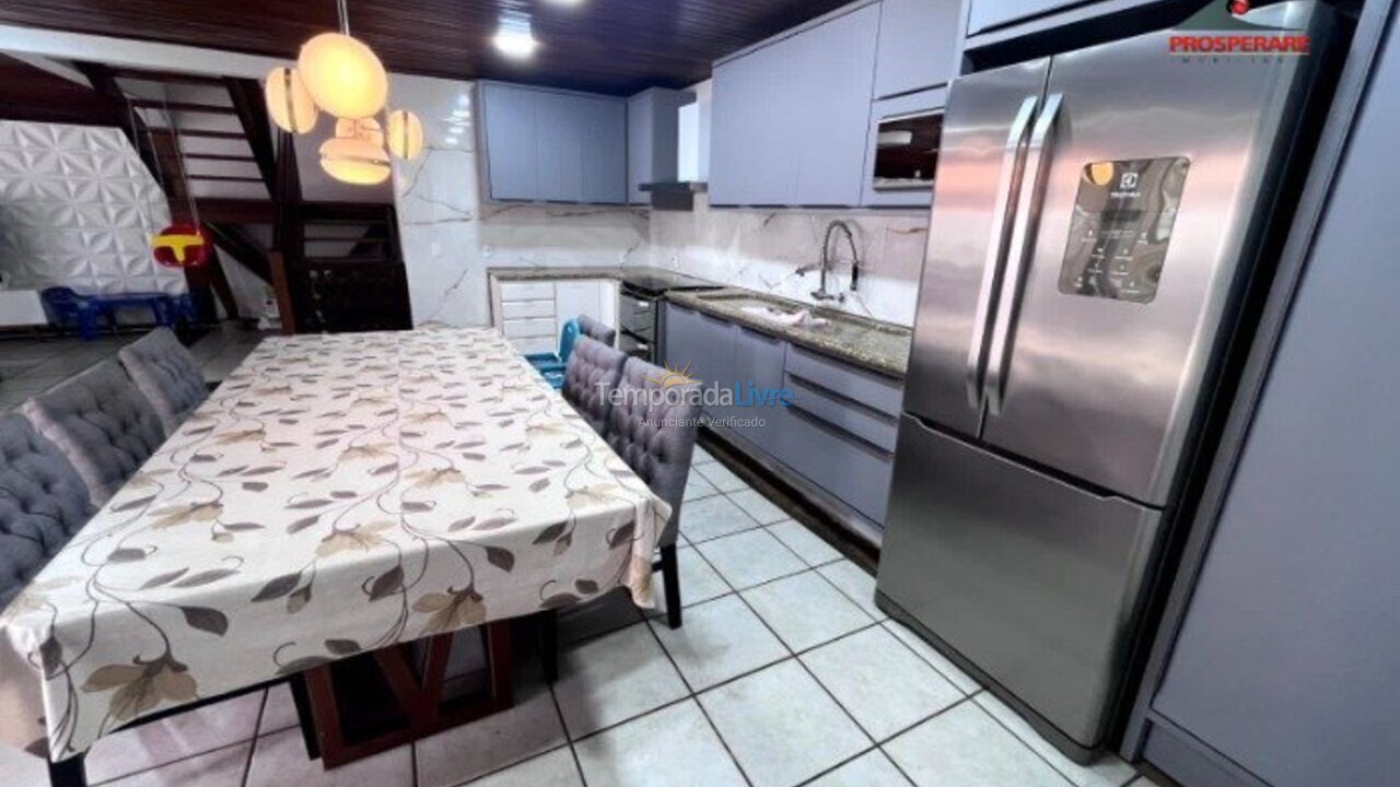 Casa para aluguel de temporada em Florianopolis (Canasvieiras)