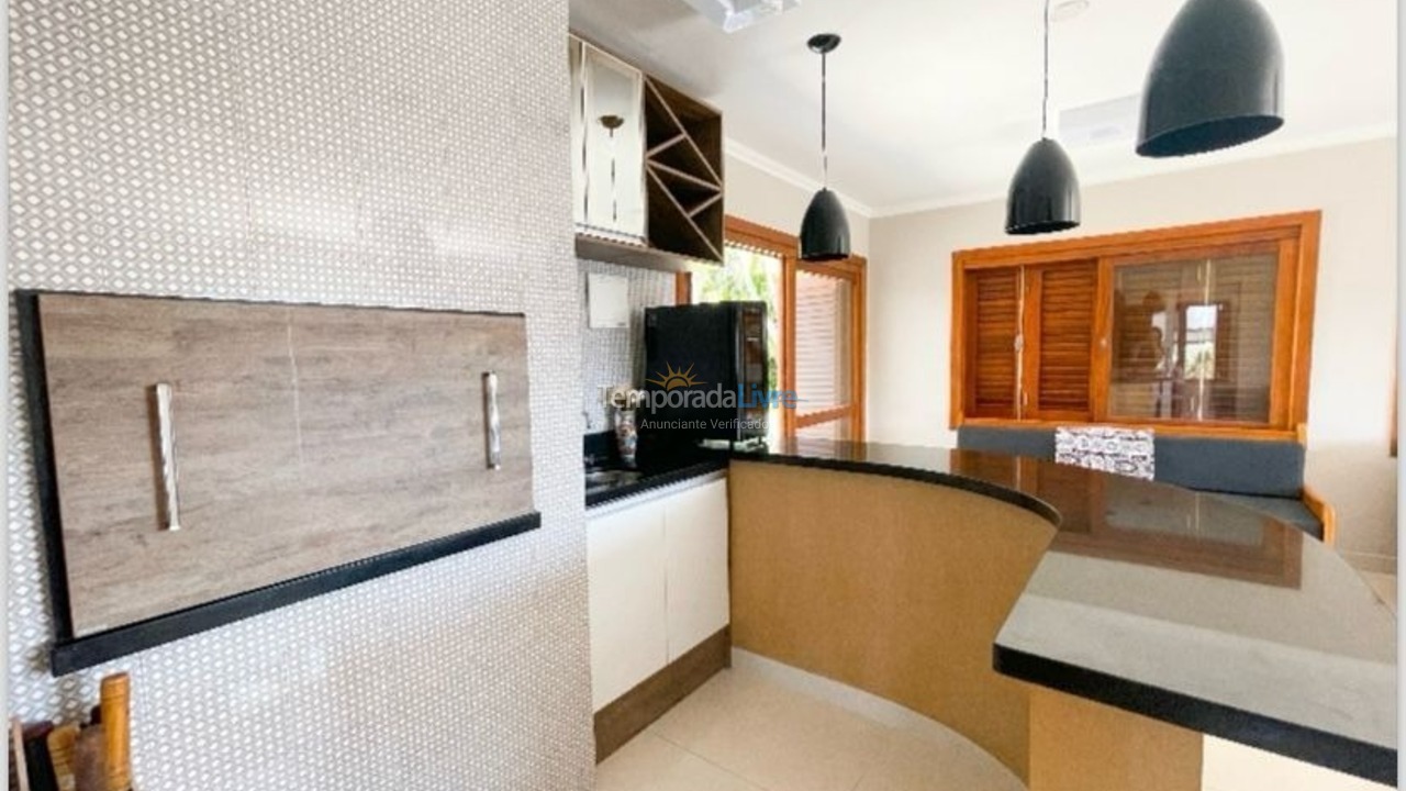 Casa para aluguel de temporada em Xangri Lá (Xangrila Bairo Centro)