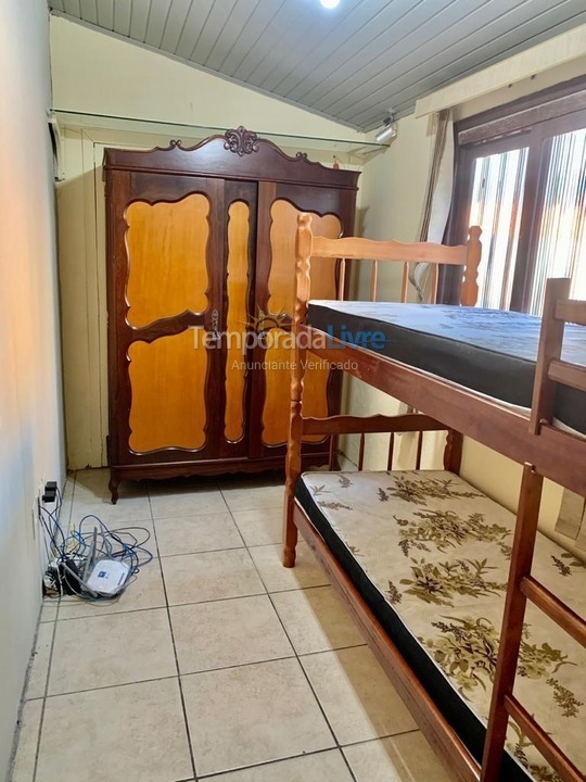 Casa para aluguel de temporada em Capão da Canoa (Jardim Beira Mar)