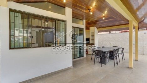 CASA PARA 14 PESSOAS