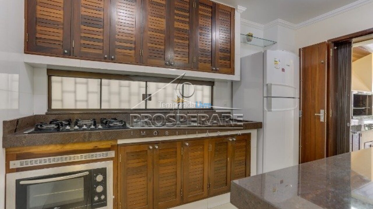 Casa para aluguel de temporada em Florianopolis (Canasvieiras)