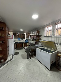 Leautiful and Luxurious House for Rent in Crown Do Meio - Aracaju