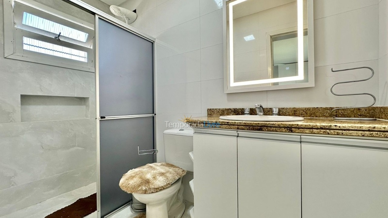 Casa para aluguel de temporada em Capão da Canoa (Zona Nova)