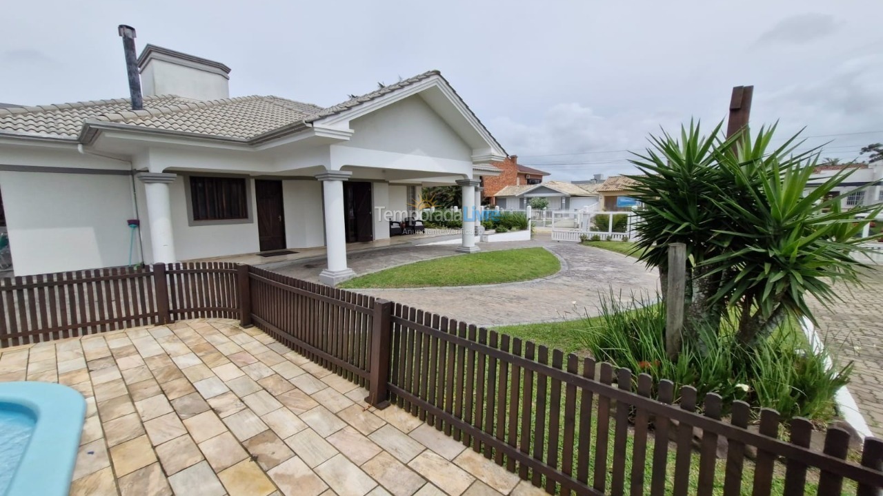 Casa para aluguel de temporada em Xangri Lá (Xangrila Bairo Centro)
