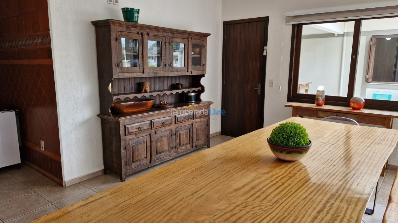 Casa para aluguel de temporada em Xangri Lá (Xangrila Bairo Centro)