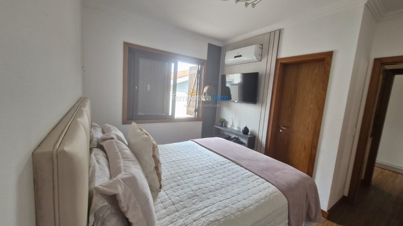 Casa para aluguel de temporada em Xangri Lá (Xangrila Bairo Centro)