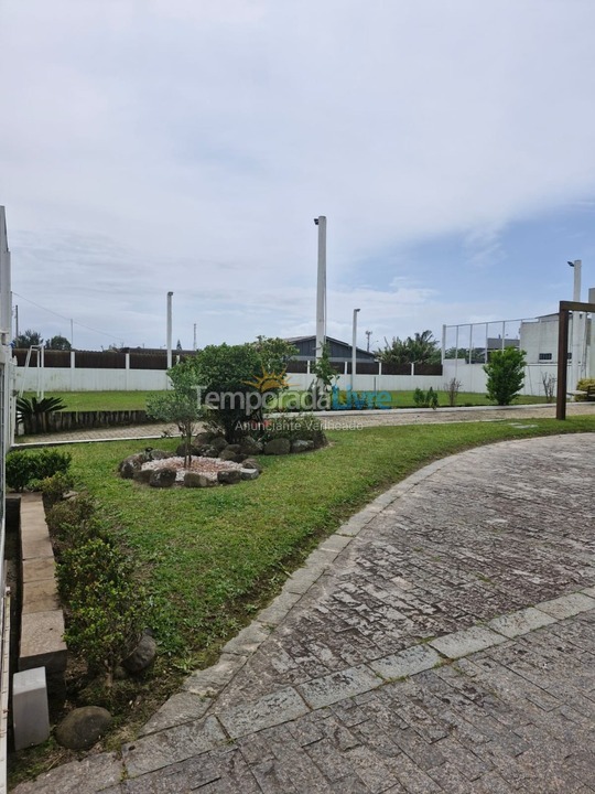 Casa para aluguel de temporada em Xangri Lá (Xangrila Bairo Centro)