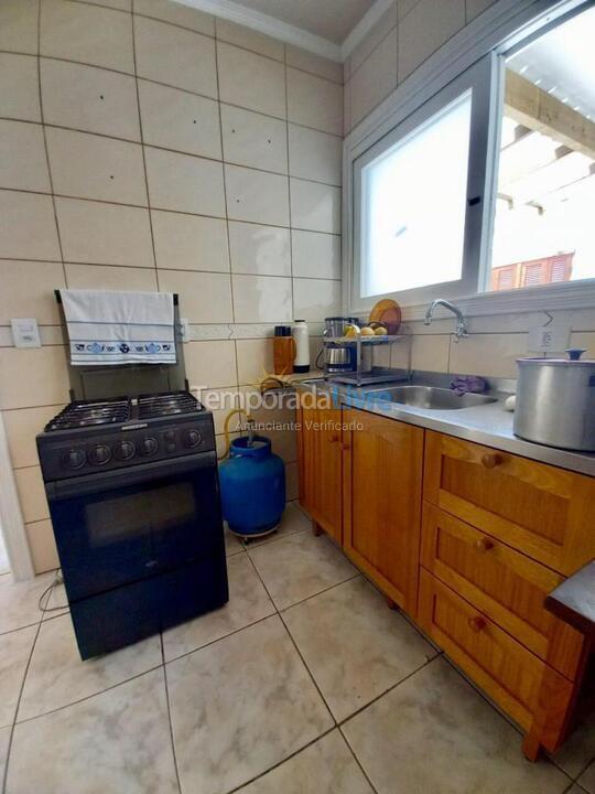 Casa para aluguel de temporada em Capão da Canoa (Zona Nova)