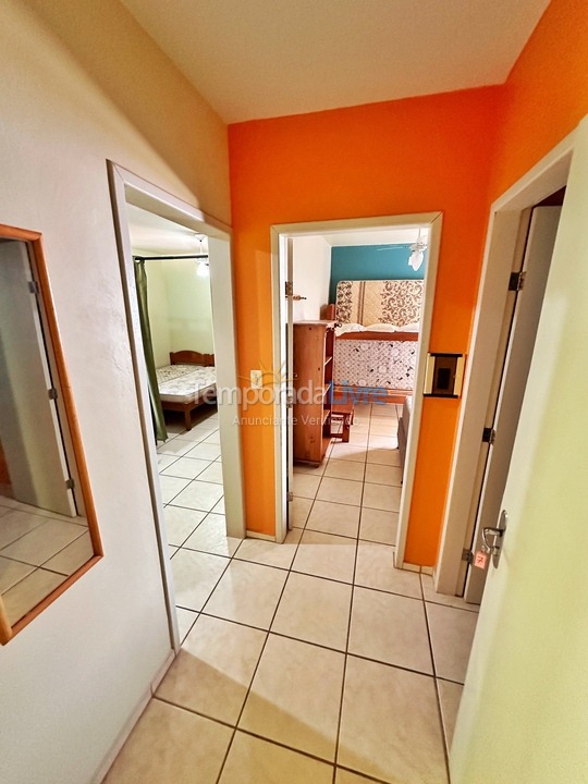 Apartamento para aluguel de temporada em Garopaba (Praia da Ferrugem)