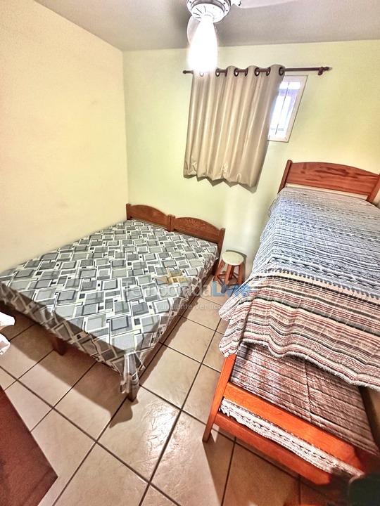 Apartamento para aluguel de temporada em Garopaba (Praia da Ferrugem)