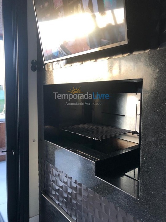 Casa para aluguel de temporada em Capão da Canoa (Parque Antártica)