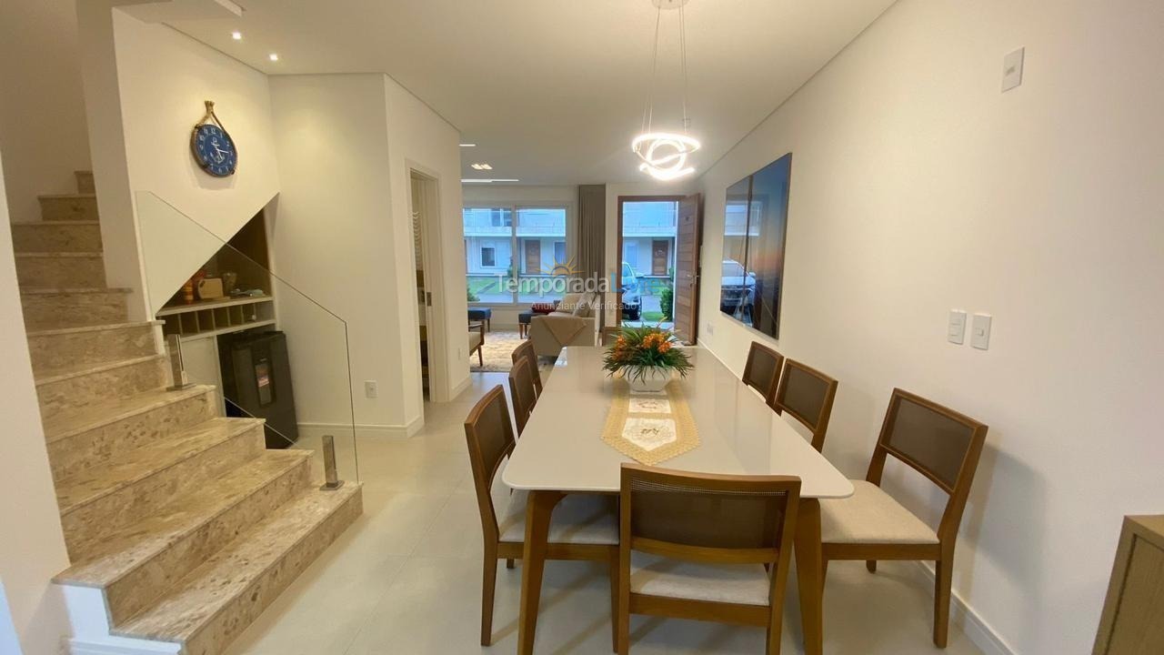 Casa para aluguel de temporada em Capão da Canoa (Zona Nova)