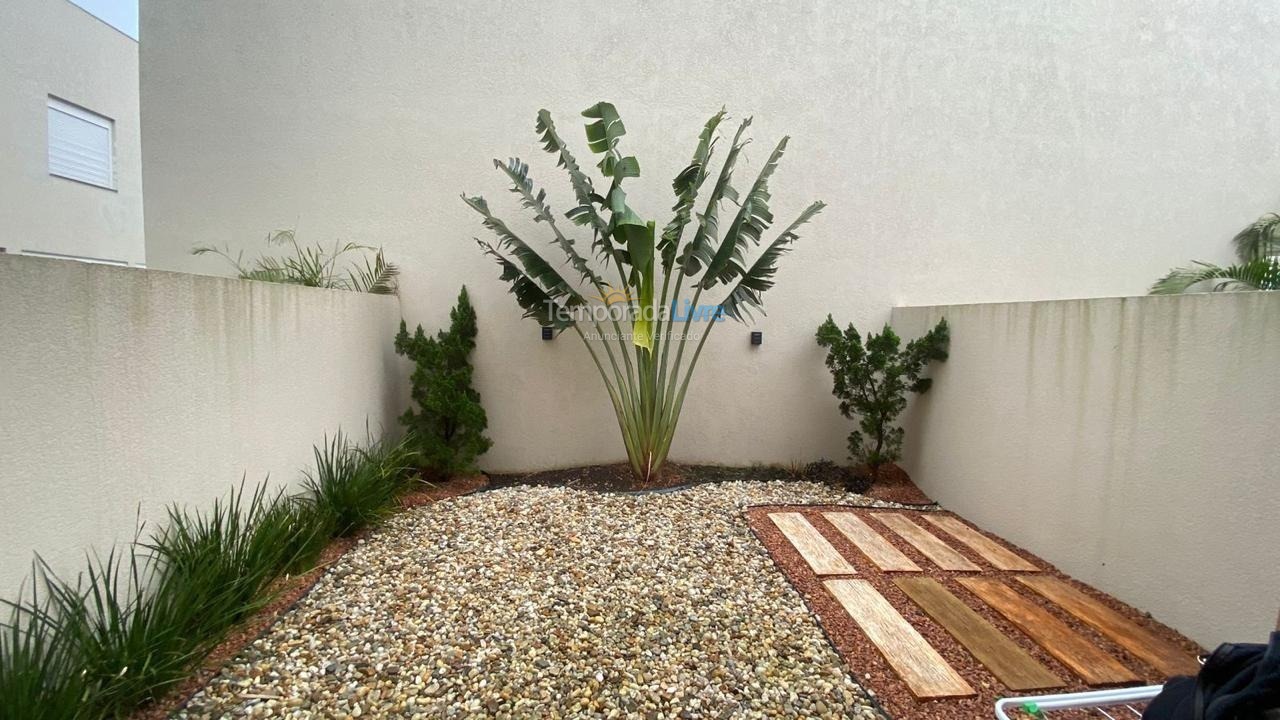 Casa para aluguel de temporada em Capão da Canoa (Zona Nova)