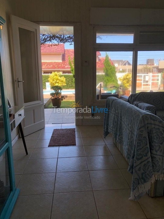 Casa para aluguel de temporada em Xangri Lá (Atlântida)