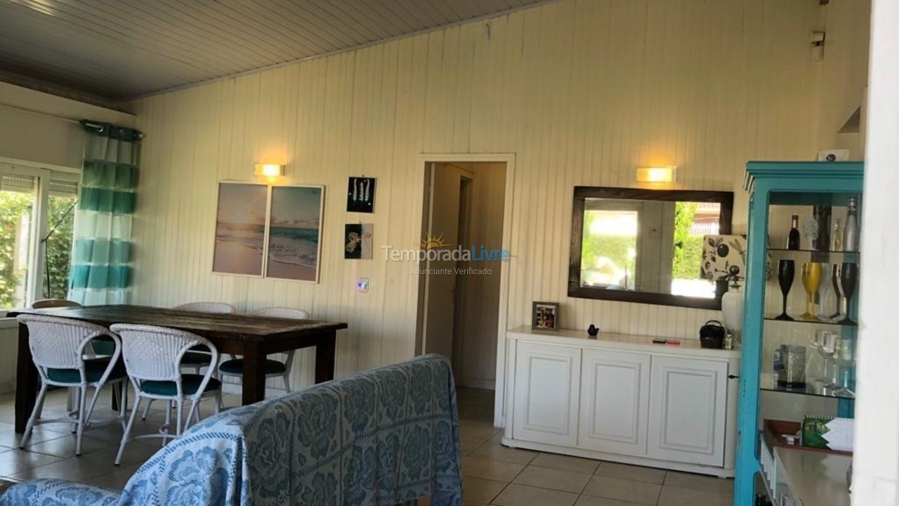 Casa para aluguel de temporada em Xangri Lá (Atlântida)