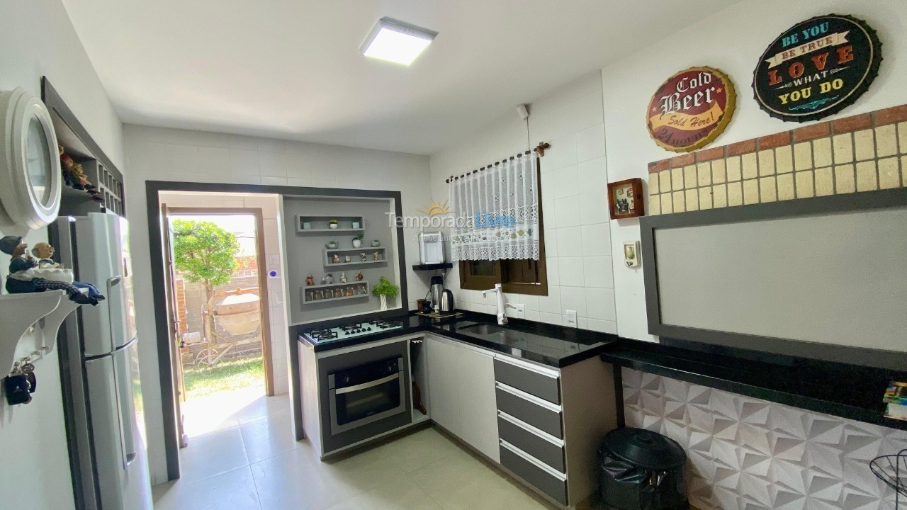 Casa para aluguel de temporada em Xangri Lá (Xangrila Bairo Centro)