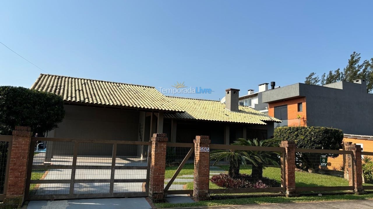 Casa para aluguel de temporada em Xangri Lá (Xangrila Bairo Centro)