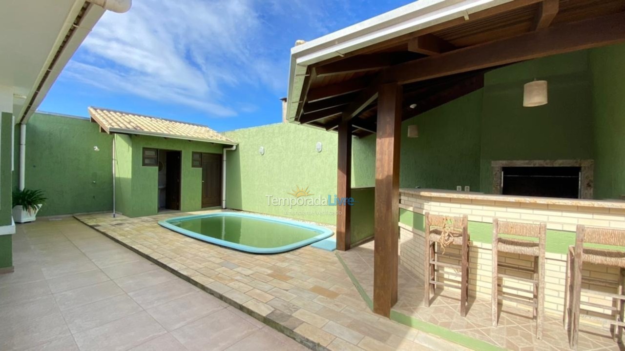 Casa para aluguel de temporada em Xangri Lá (Xangrila Bairo Centro)