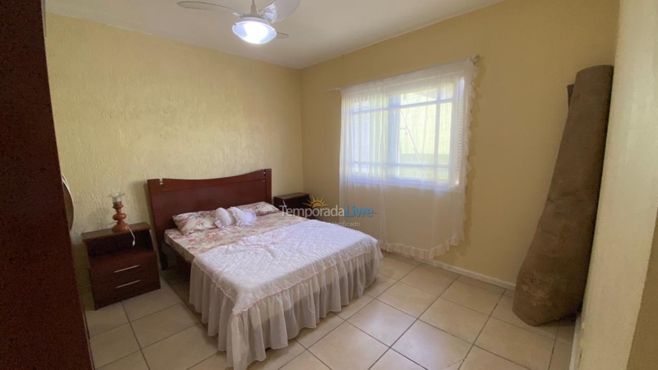 Casa para aluguel de temporada em Xangri Lá (Xangrila Bairo Centro)