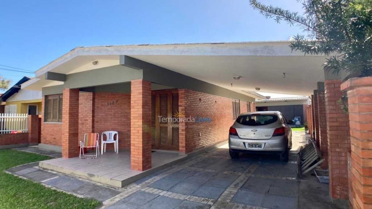 Casa para aluguel de temporada em Xangri Lá (Xangrila Bairo Centro)