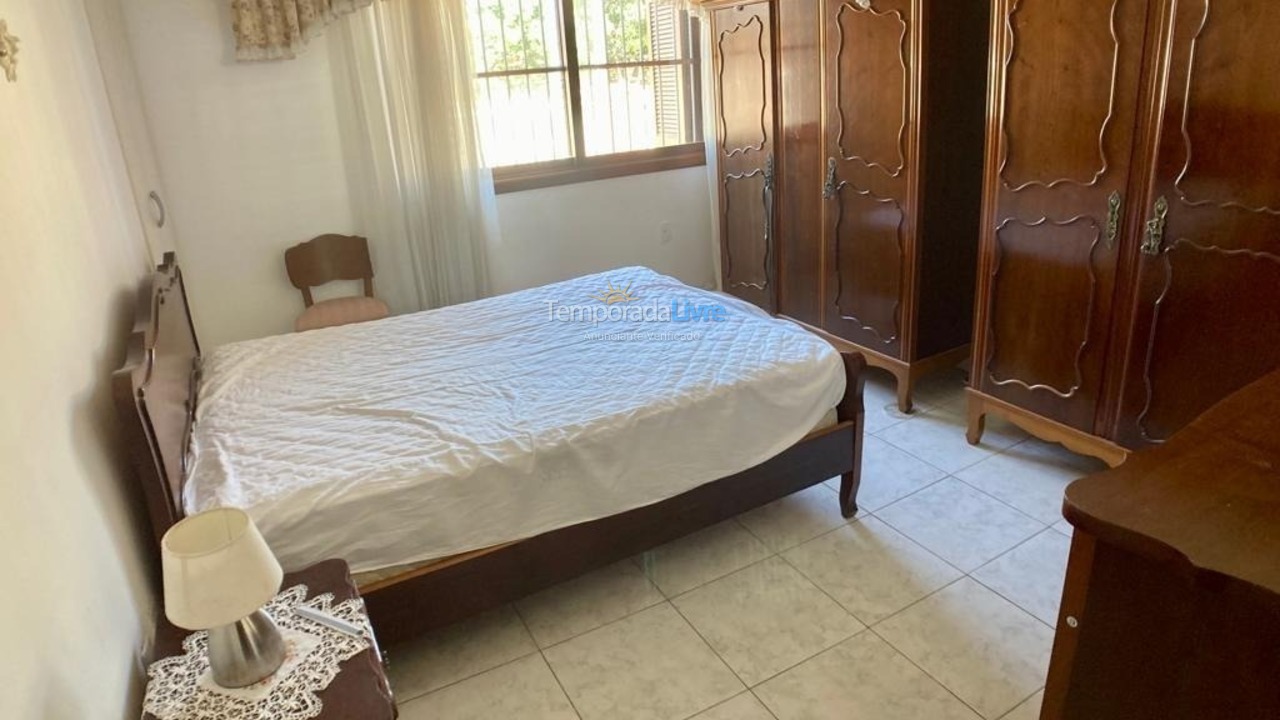 Casa para aluguel de temporada em Xangri Lá (Xangrila Bairo Centro)