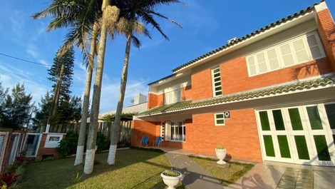 House for rent in Xangri Lá - Xangrila Bairo Centro