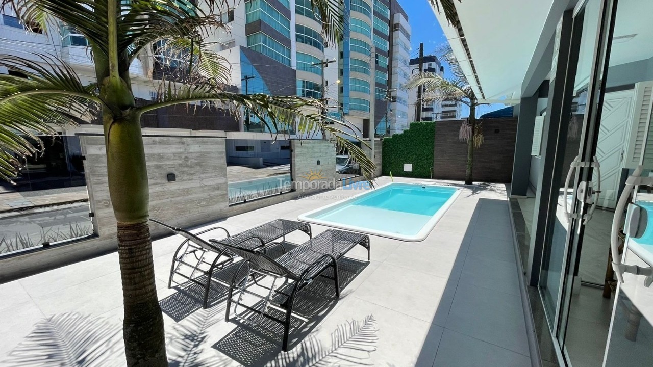 Casa para aluguel de temporada em Capão da Canoa (Zona Nova)