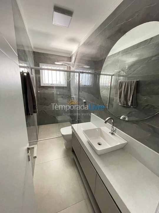 Casa para aluguel de temporada em Capão da Canoa (Zona Nova)