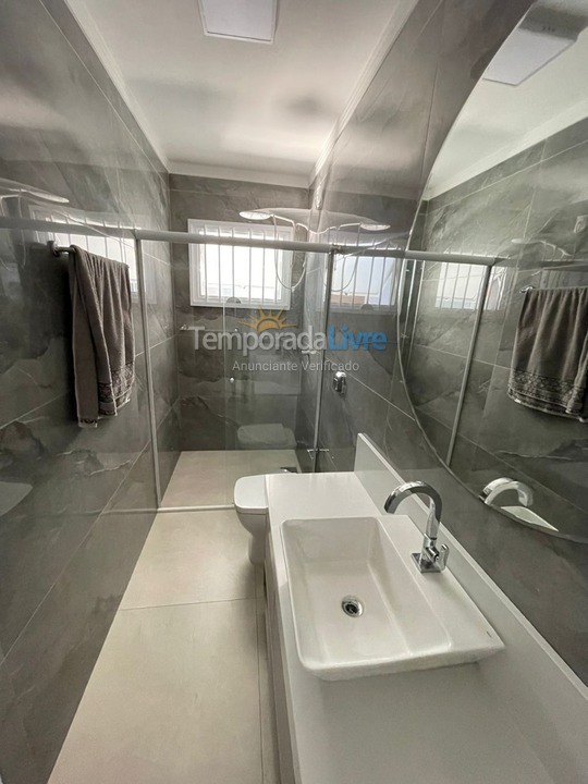 Casa para aluguel de temporada em Capão da Canoa (Zona Nova)