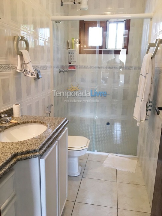 Casa para aluguel de temporada em Xangri Lá (Xangrila Bairo Centro)