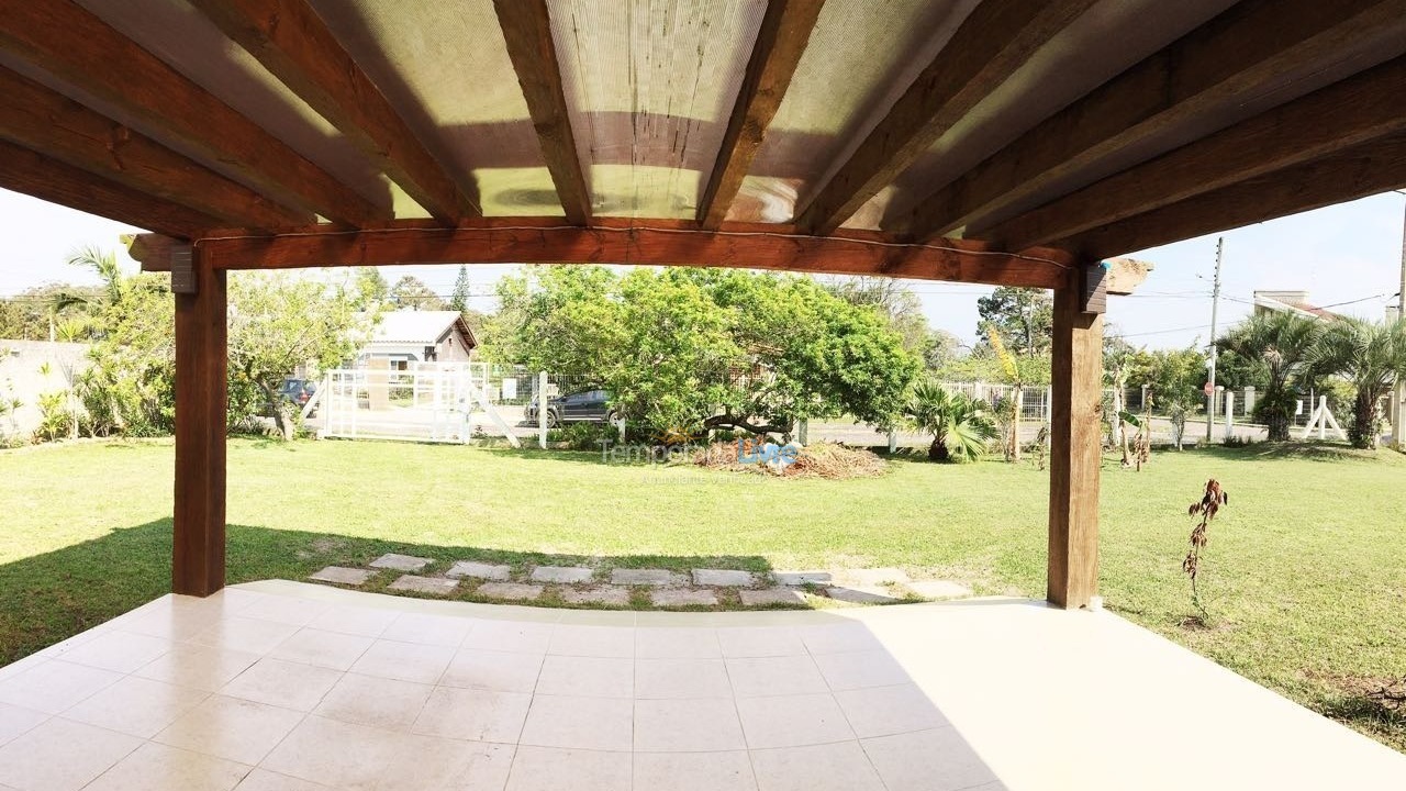 Casa para aluguel de temporada em Xangri Lá (Xangrila Bairo Centro)