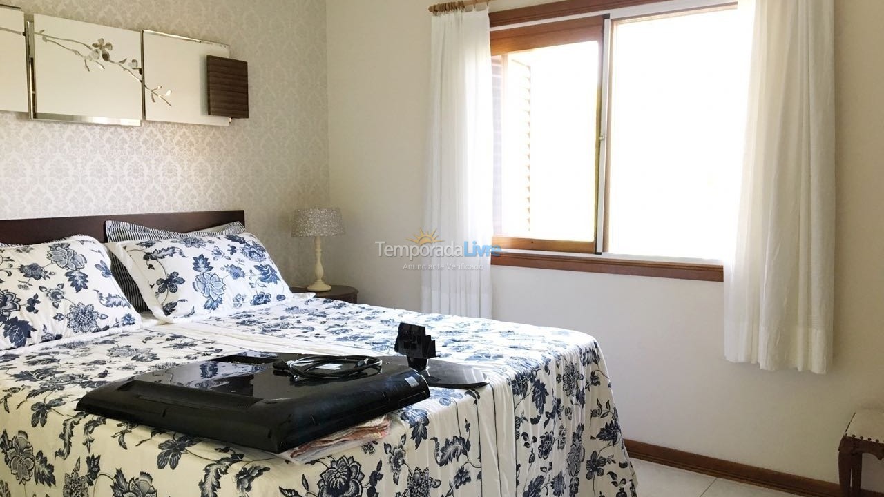 Casa para aluguel de temporada em Xangri Lá (Xangrila Bairo Centro)