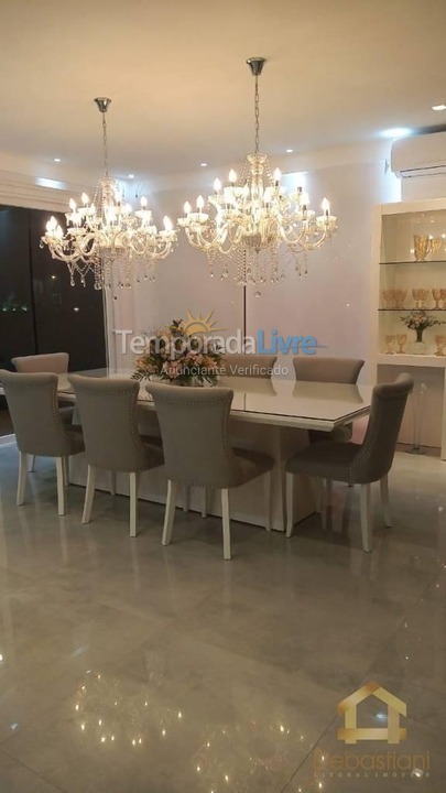 Casa para aluguel de temporada em Capão da Canoa (Parque Antártica)