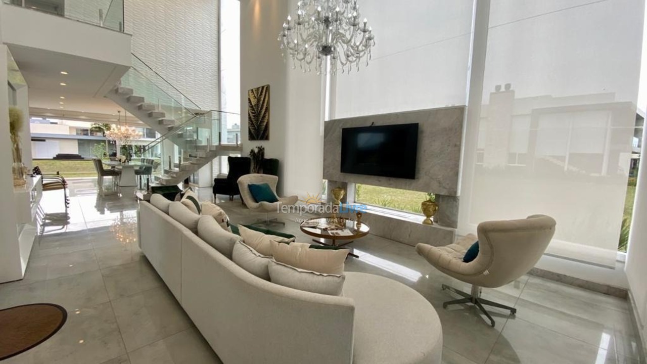 Casa para aluguel de temporada em Capão da Canoa (Parque Antártica)