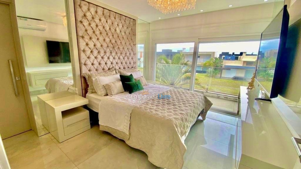 Casa para aluguel de temporada em Capão da Canoa (Parque Antártica)