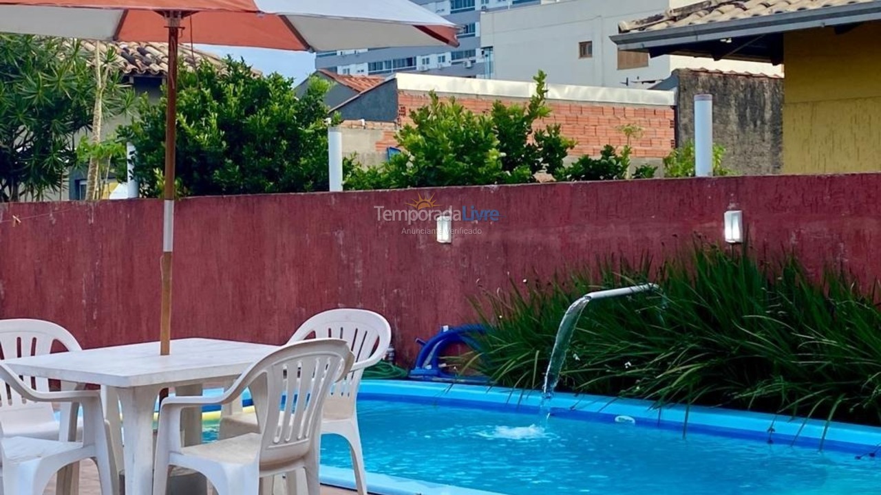 Casa para aluguel de temporada em Capão da Canoa (Zona Nova)