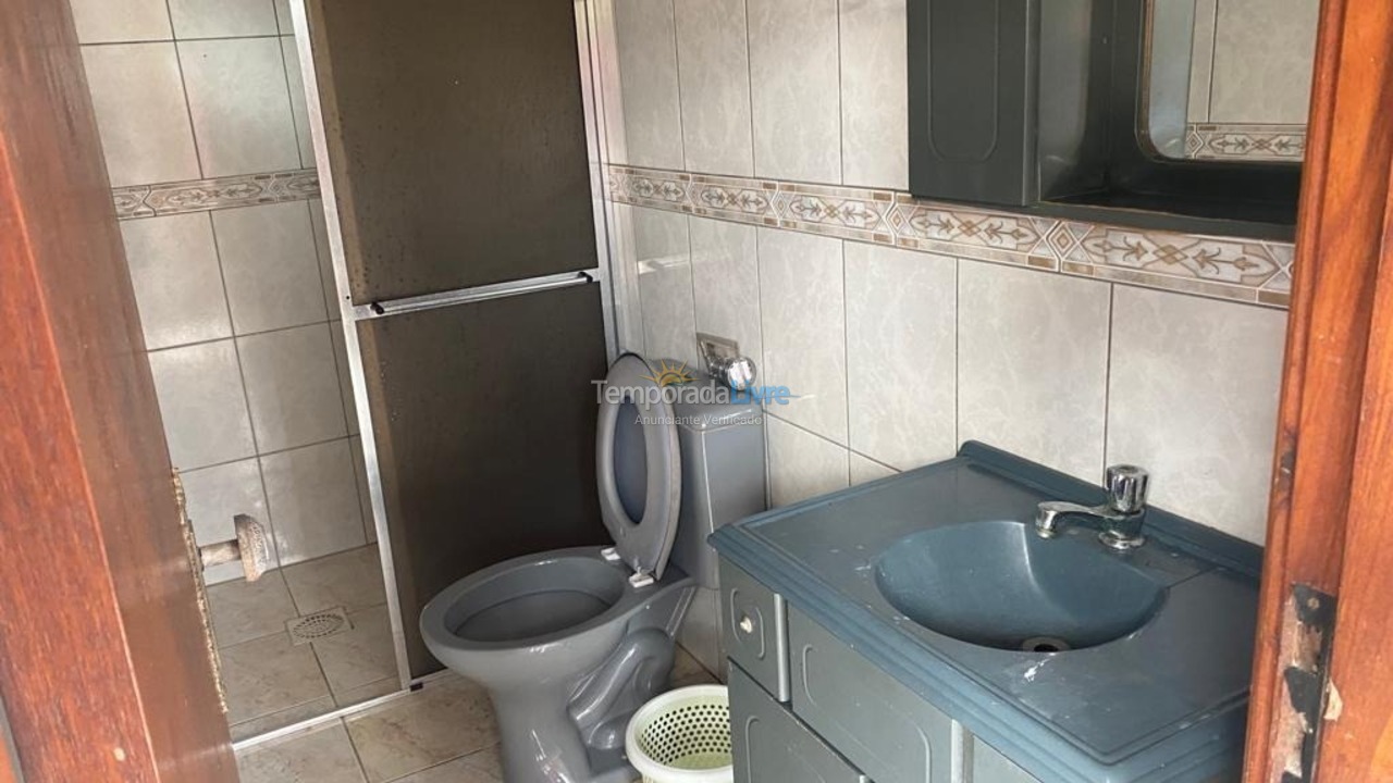 Casa para aluguel de temporada em Capão da Canoa (Zona Nova)