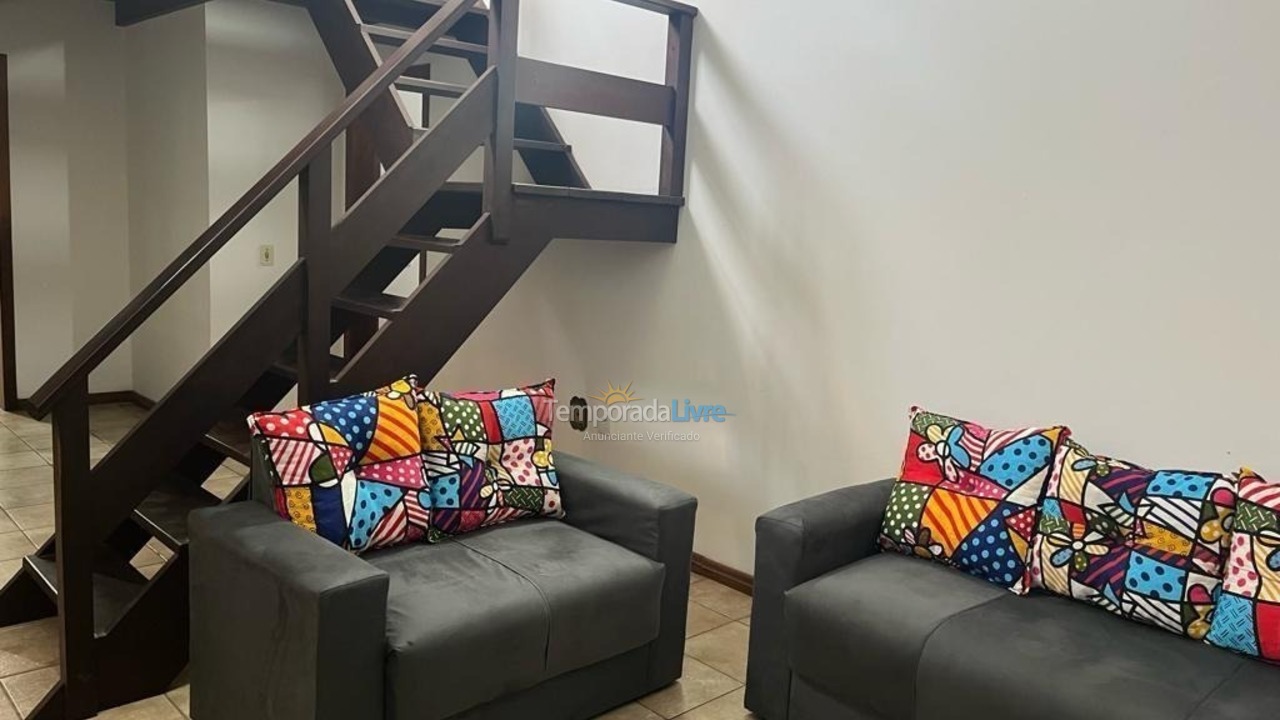 Casa para aluguel de temporada em Capão da Canoa (Zona Nova)