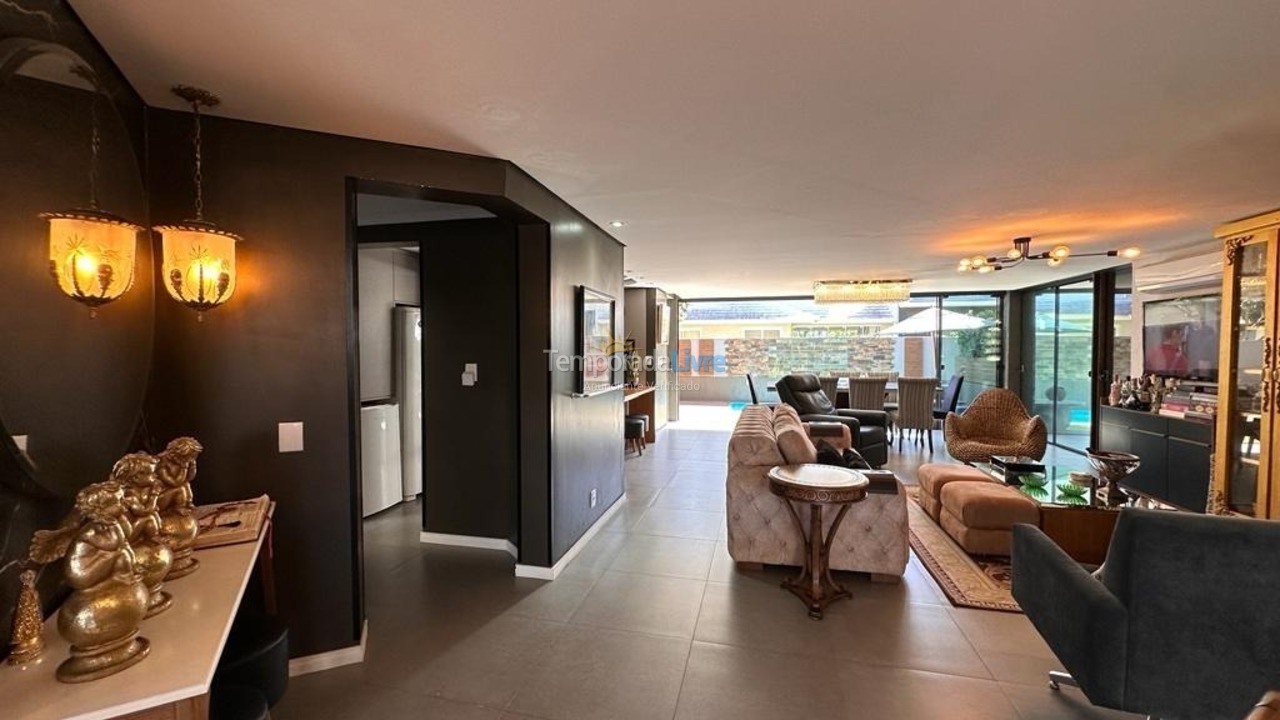 Casa para aluguel de temporada em Capão da Canoa (Zona Nova)