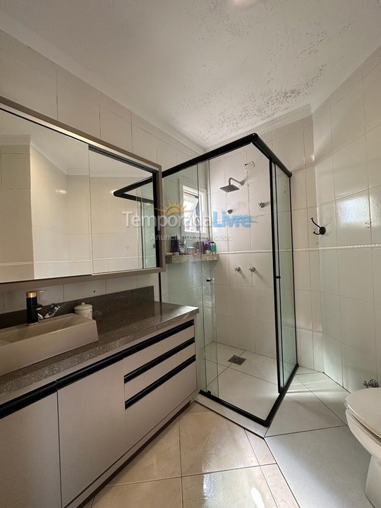 Casa para aluguel de temporada em Capão da Canoa (Zona Nova)