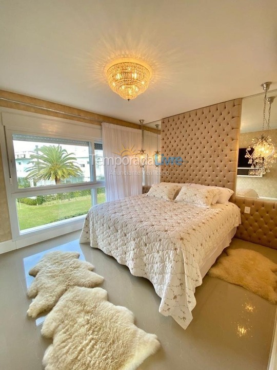 Casa para aluguel de temporada em Xangri Lá (Xangrila Bairo Centro)